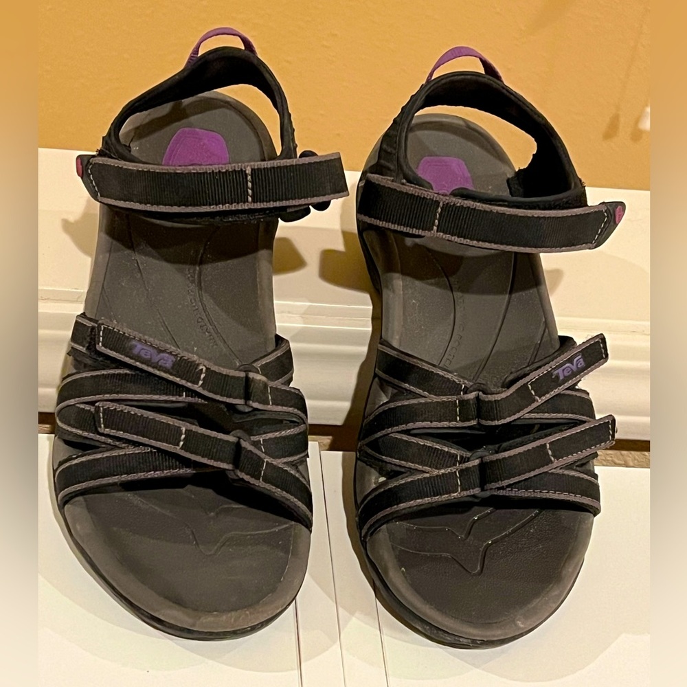 TEVA WOMEN’S Tirra Bering Sea Strappy Sports Sandals Sz 7.5 Black/Gray like new
